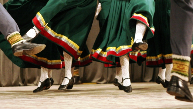 Staļģene_danči