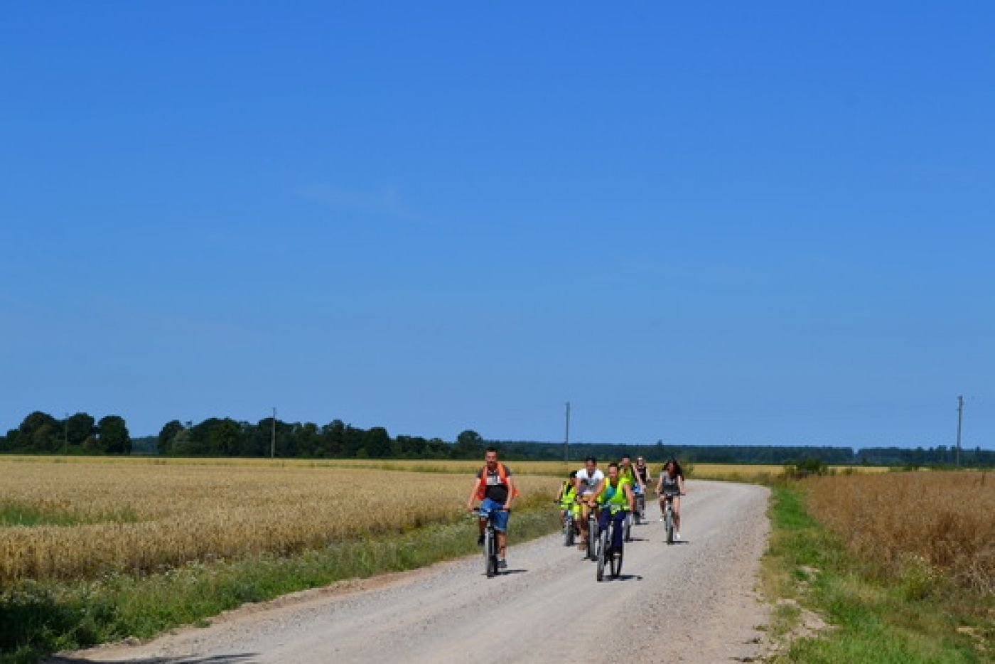 Jaunieši projekta ietvaros dodas velobraucienā „Savas vides apzināšanās”