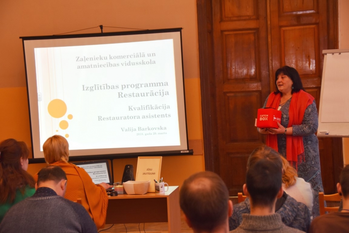 s1_17300.jpg