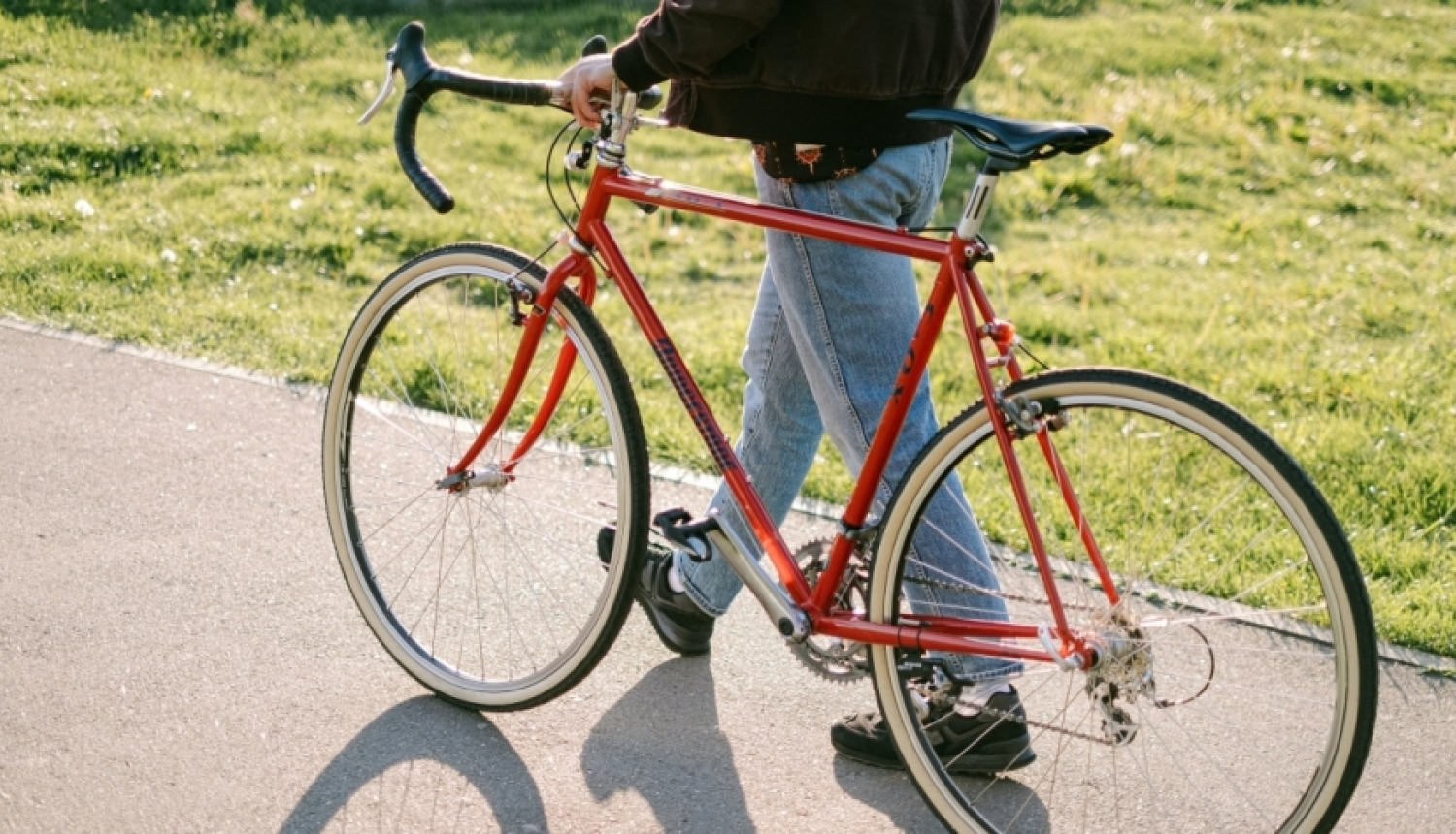 Šogad Platonē iecerēts aizsākt gājēju un velosipēdu celiņa izbūvi