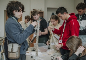 Aizupes pamatskola uzņem projekts