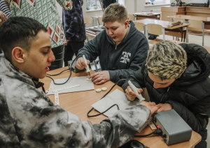 Aizupes pamatskola uzņem projekts