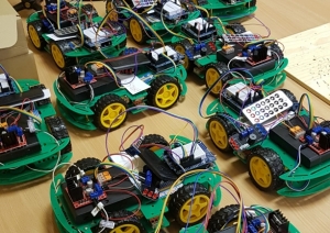 Izglītojamo individuālo kompetenču attīstības projektā Jelgavas novada skolās norisinājās pasākums “Uzbūvē savu robotu”