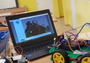 Izglītojamo individuālo kompetenču attīstības projektā Jelgavas novada skolās norisinājās pasākums “Uzbūvē savu robotu”