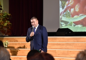 Godināti novada pedagogi