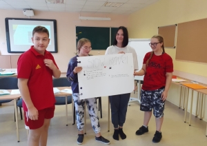 Staļģenes vidusskola gūst pieredzi mācību procesa vadīšanai un skolēnu brīvā laika pavadīšanai dabā