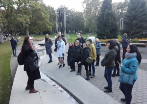Iepazīstas ar parku uzturēšanas un apsaimniekošanas jautājumiem ainavu attīstībai un tūristu piesaistei