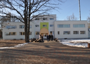 s1_11823.jpg