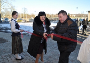 s1_11825.jpg