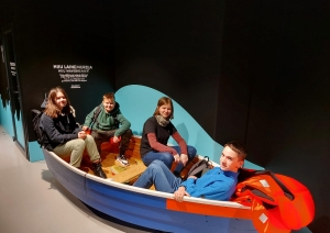 s1_28300.jpg