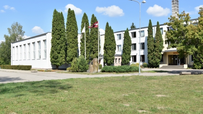 Elejas vidusskola