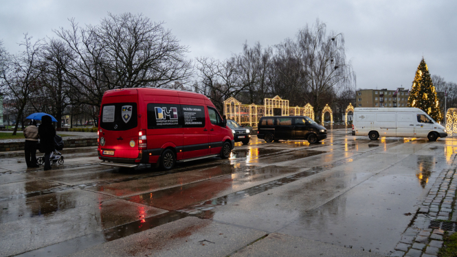  Uz Ukrainu devies palīdzības konvojs ar ziedojumiem