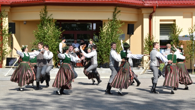 Valgundes plāksnes atklāšana