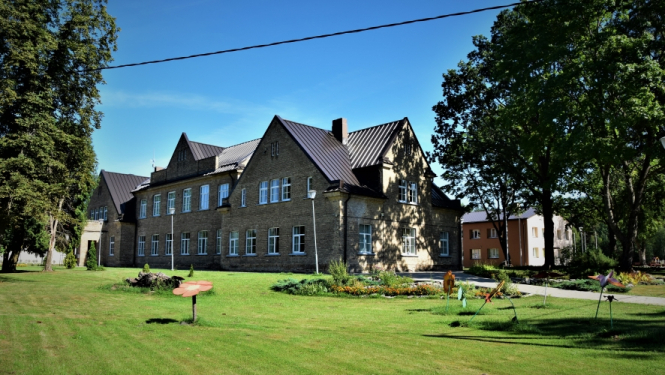 Kalnciema vidusskola