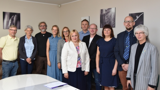 Dalībnieku grupas bilde