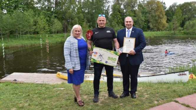 Trim uzņēmumiem pasniedz “Gada uzņēmējs Zemgalē 2021” balvas