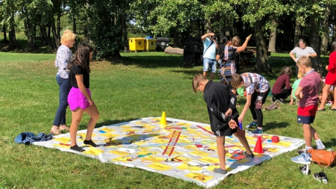 Aizvadīts ikgadējais audžuģimeņu festivāls