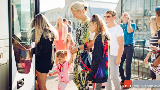“Autotransporta direkcija” aicina kopā ar bērniem pārrunāt ceļu uz skolu