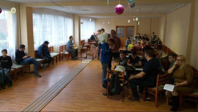 Par tradīciju Kalnciema pagasta vidusskolā kļuvusi Ripo auto "Ziemassvētku kausa" izcīņa