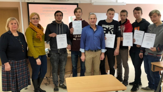 Zaļenieku komerciālās un amatniecības vidusskolas audzēkņi atgriezušies no praksēm citās Eiropas valstīs