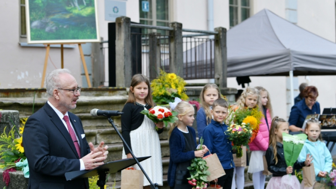 Zinību dienā Valsts prezidents apmeklē skolas Jelgavas novadā