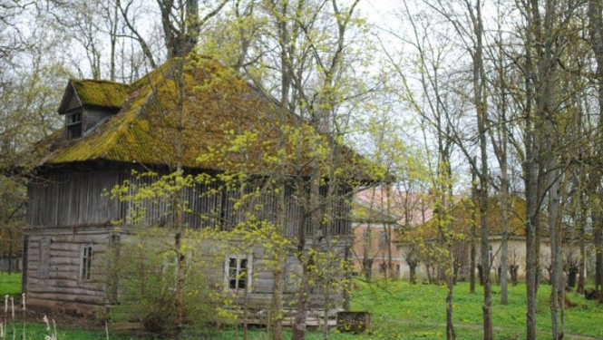 Lielplatones muižas ansambļa ēkas “Vešūzis” restaurācija