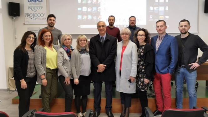 Neklātienes vidusskolas pedagogi piedalās mācībās Itālijā