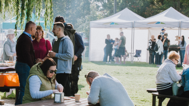 ēdinātājs, ražas tirgus