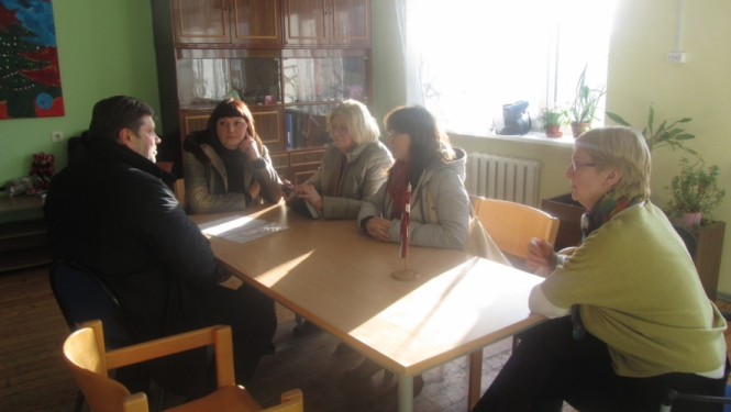 Pieredzes apmaiņas brauciena laikā iepazīstas ar sabiedrībā balstītiem pakalpojumiem