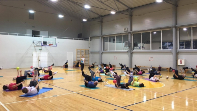 Turpinām vingrot svaigā gaisā!