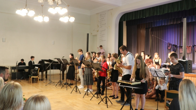 Noslēgusies Jelgavas novada Mūzikas un mākslas skolas vasaras nometne "Izkrāso pasauli 2022"