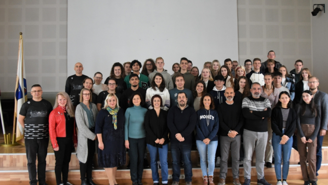 Erasmus+ projekta dalībnieki viesojas Jelgavas novada domē