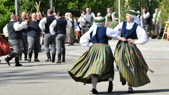 Dziesmu un deju svētki