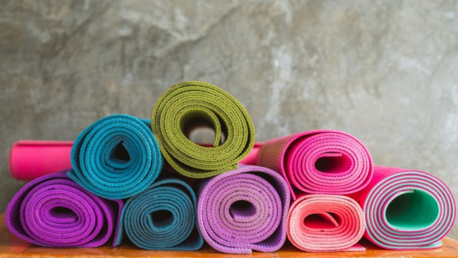 Ozolniekos mainās jogas nodarbību laiks un vieta