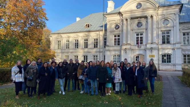 Izglītības pārvalde uzņem speciālistus, kuri iesaistīti karjeras izglītībā no 7 valstīm