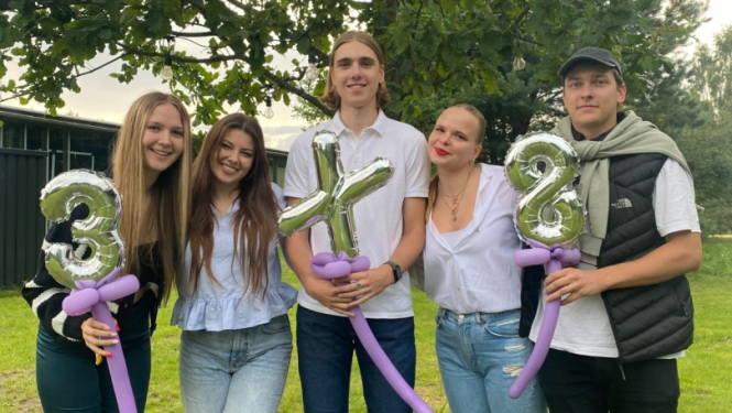 jauniešiem Kur līderi, tur es