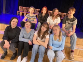 Jauniesu teatris