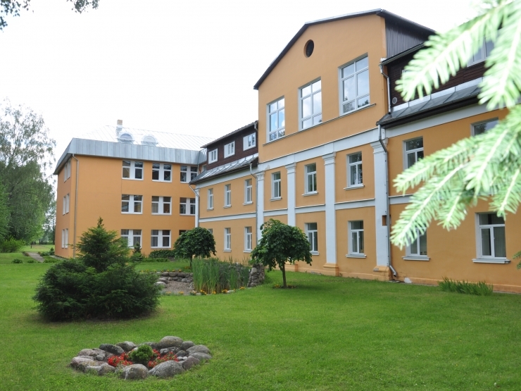 Lielplatones pamatskola - atbalsta centrs