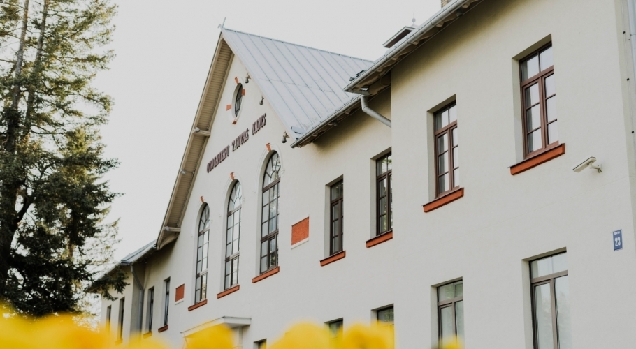 Ozolnieku pagasta Ozolnieku Tautas nams