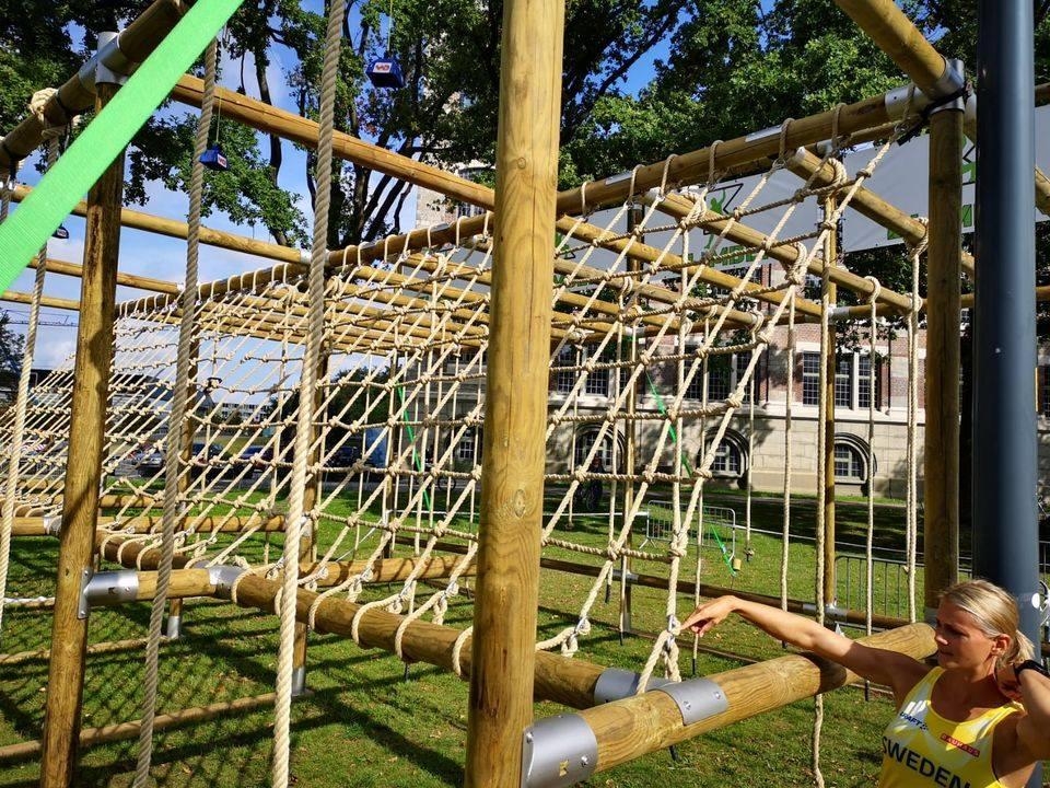 Jelgavas novada šķēršļu skrējējam Rekuņenko sudrabs vecuma grupā pasaules čempionātā