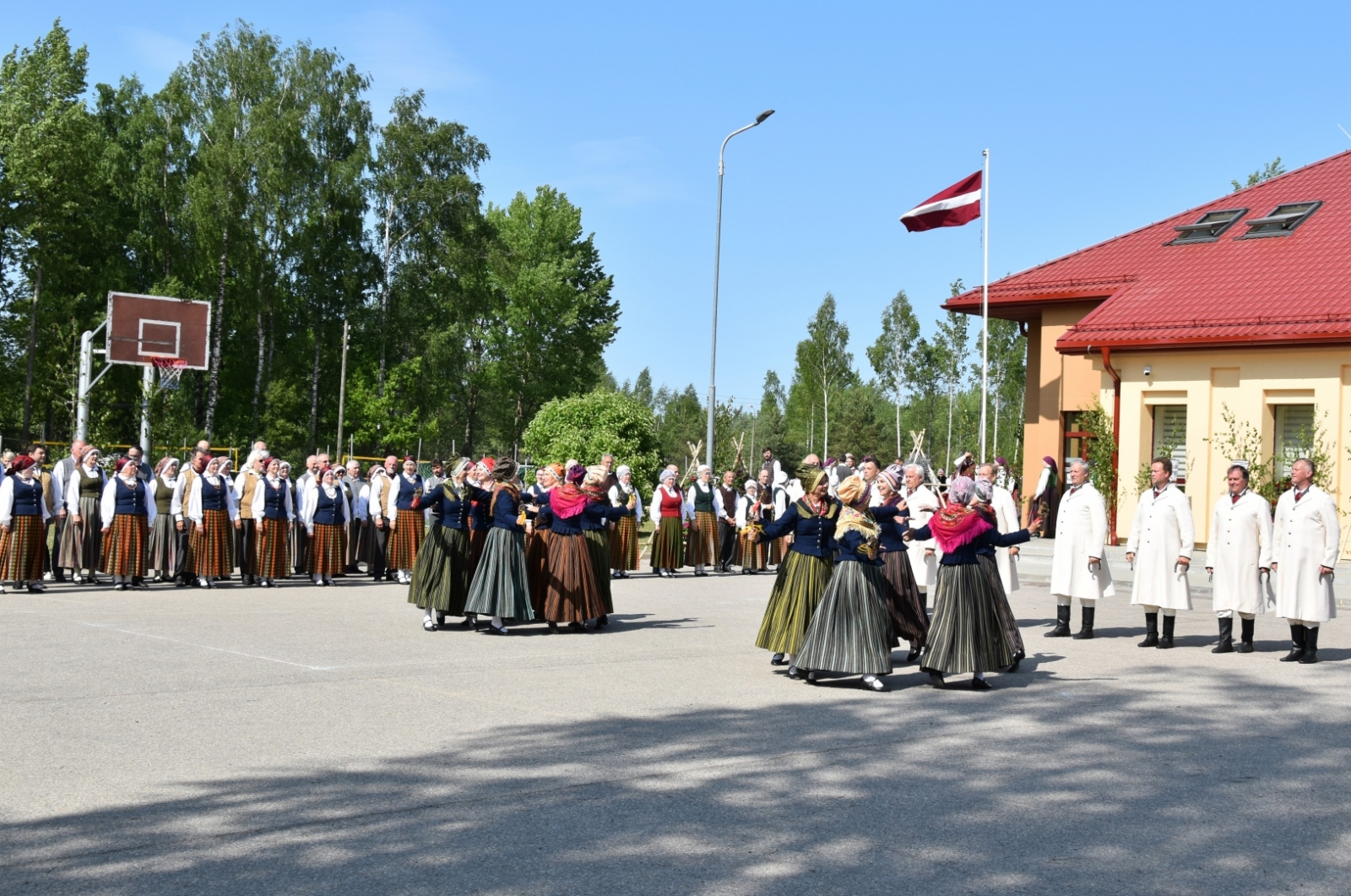 Valgundes plāksnes atklāšana