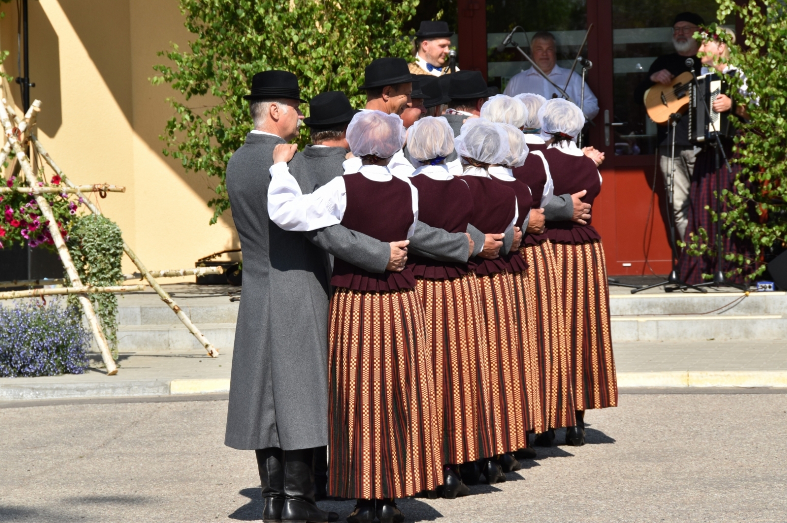 Valgundes plāksnes atklāšana