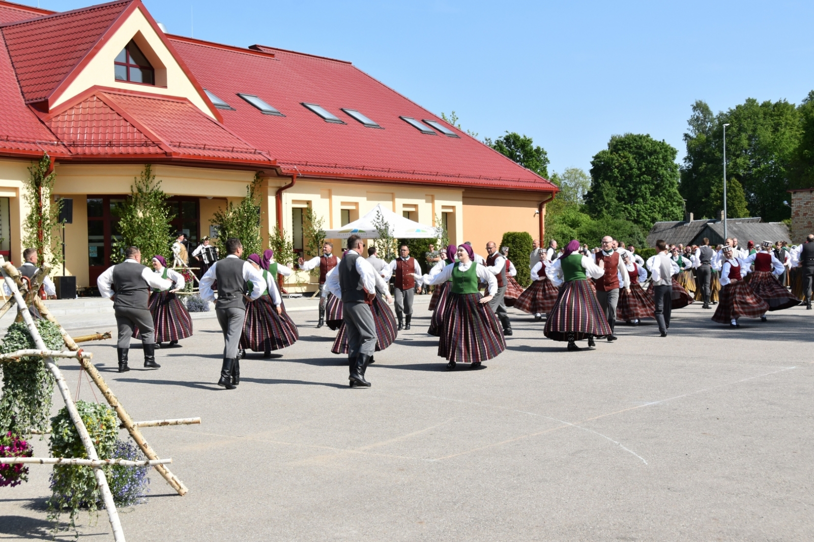 Valgundes plāksnes atklāšana