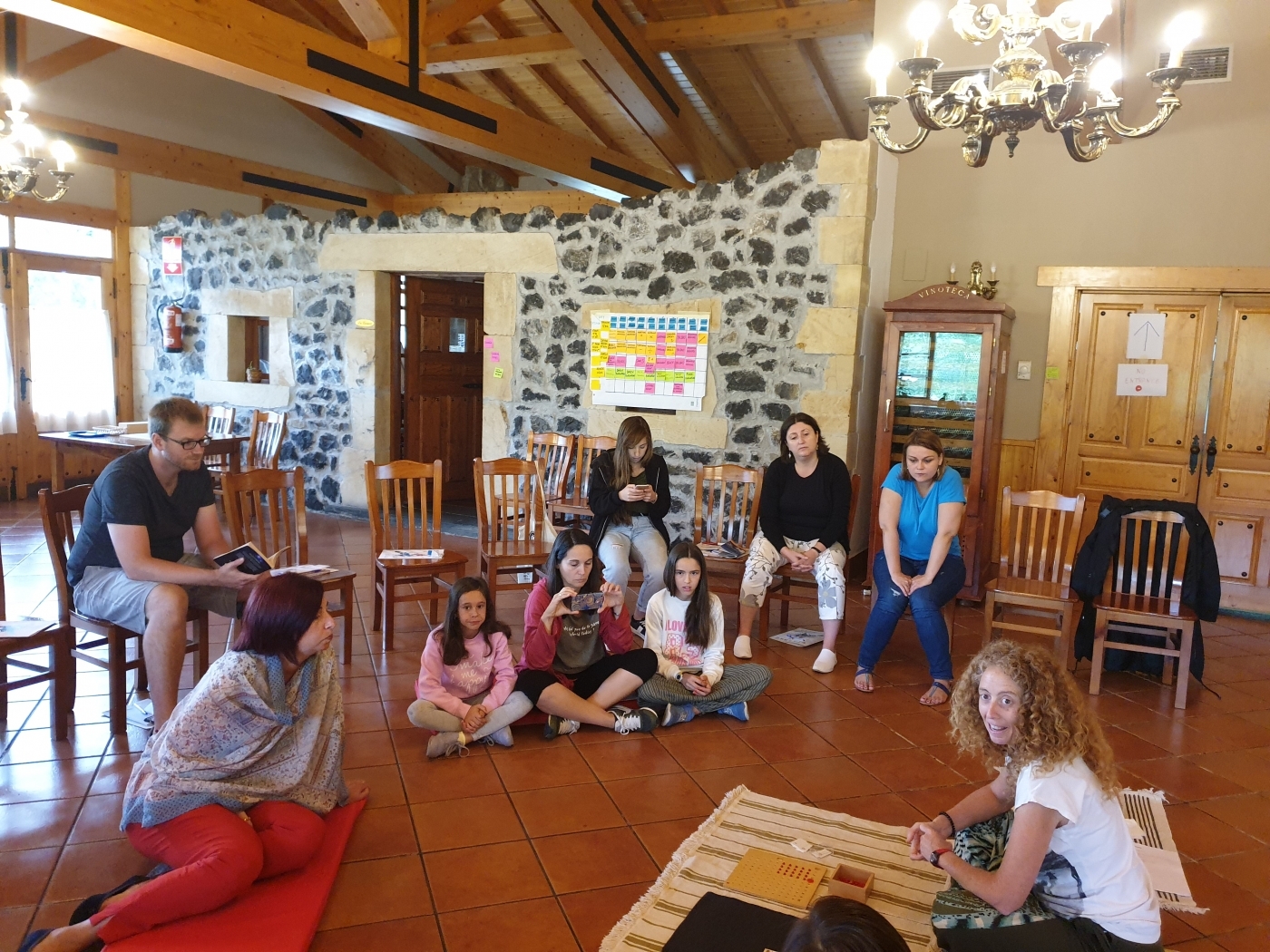 Svētes pamatskolas pedagogi piedalās starptautiskās apmācībās Spānijā