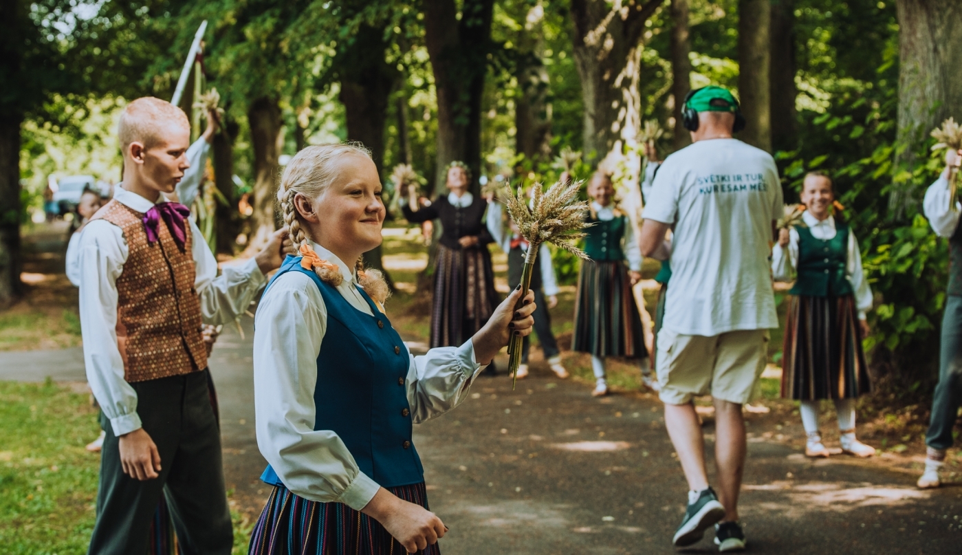 Jelgavas novads sagaida Latvijas skolu jaunatnes dziesmu un deju svētku organizatorus un sveicinātājus