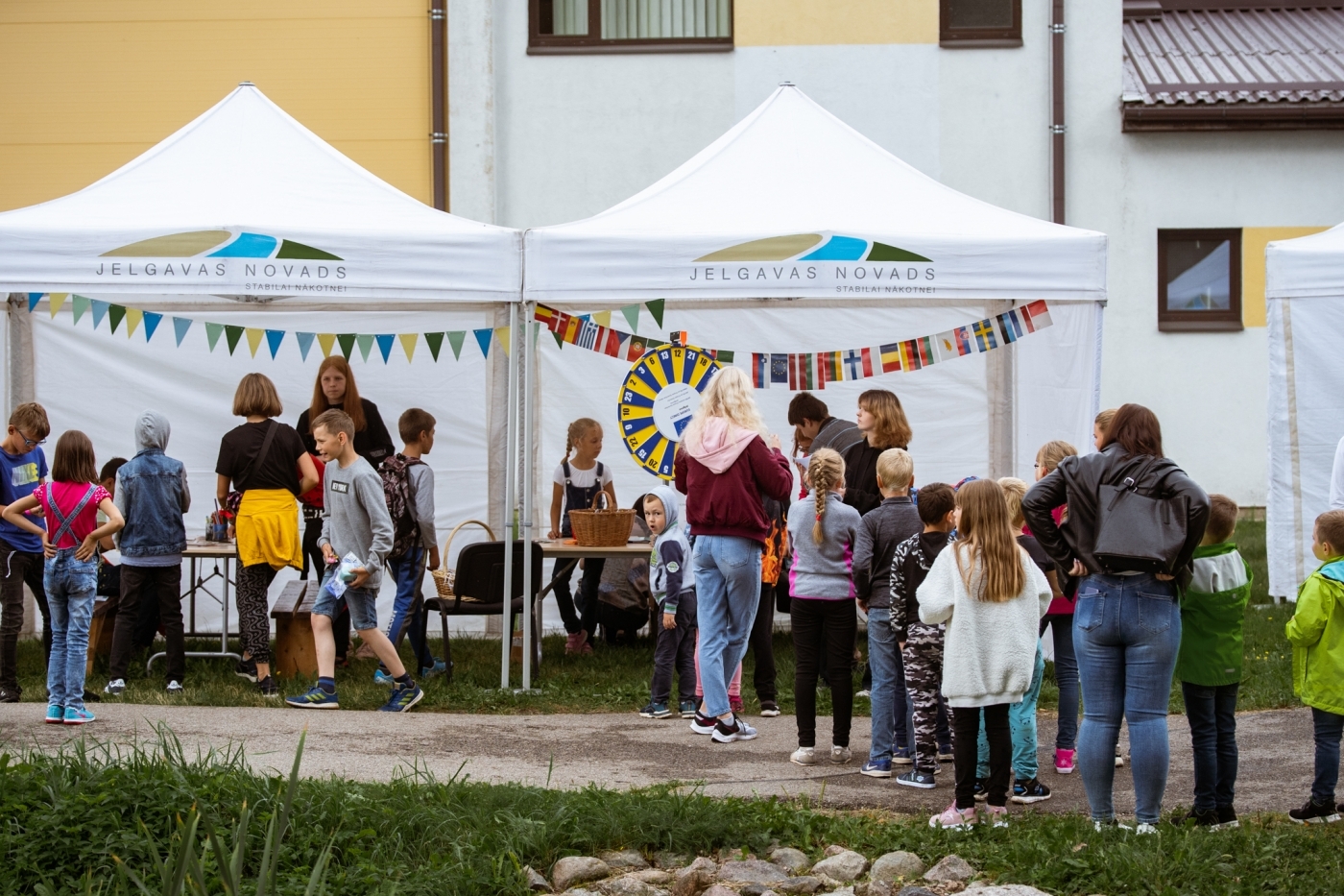 Ikgadējais audžuģimeņu un aizbildņu salidojums