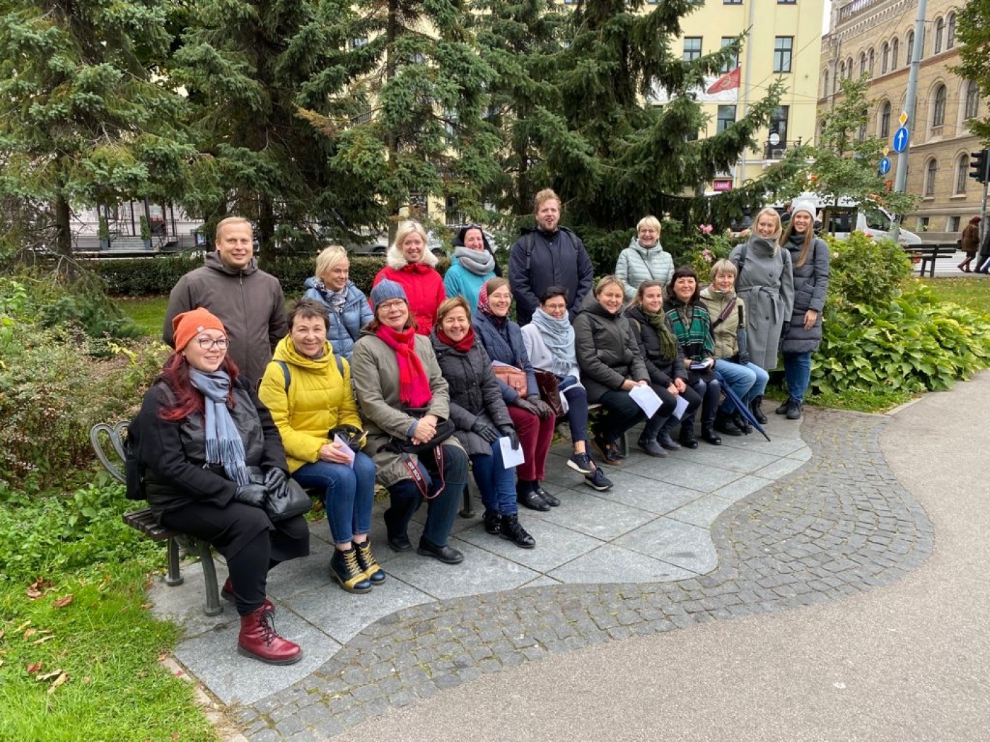 Iepazīstas ar parku uzturēšanas un apsaimniekošanas jautājumiem ainavu attīstībai un tūristu piesaistei