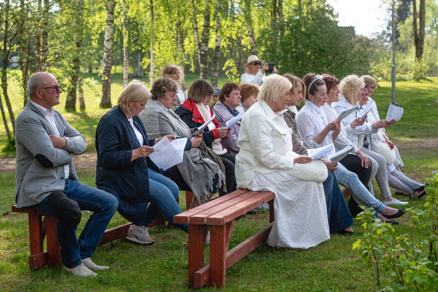 Baltie svētki Tīreļos, Ārsta mājā