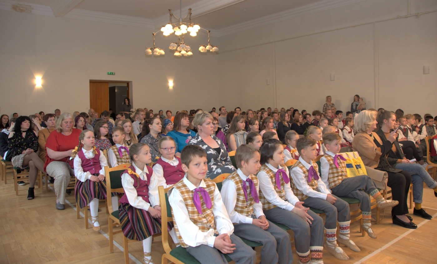 Zaļenieku komerciālās un amatniecības vidusskolas ikgadējais pasākums "Skolas lepnums"