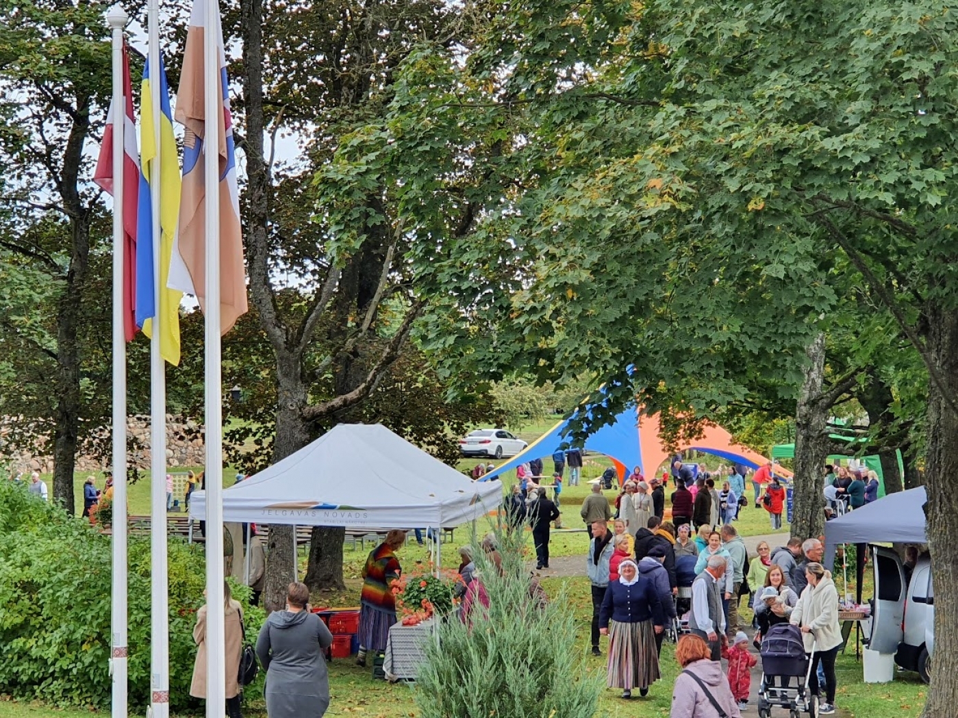 Aktīvās atpūtas diena "Visi uz Vilci!" rudenīgajā Vilces muižas parkā